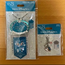 Tokyo DisneySea 25th Anniversary Jubilee Badge & Minnie Charm Set Used