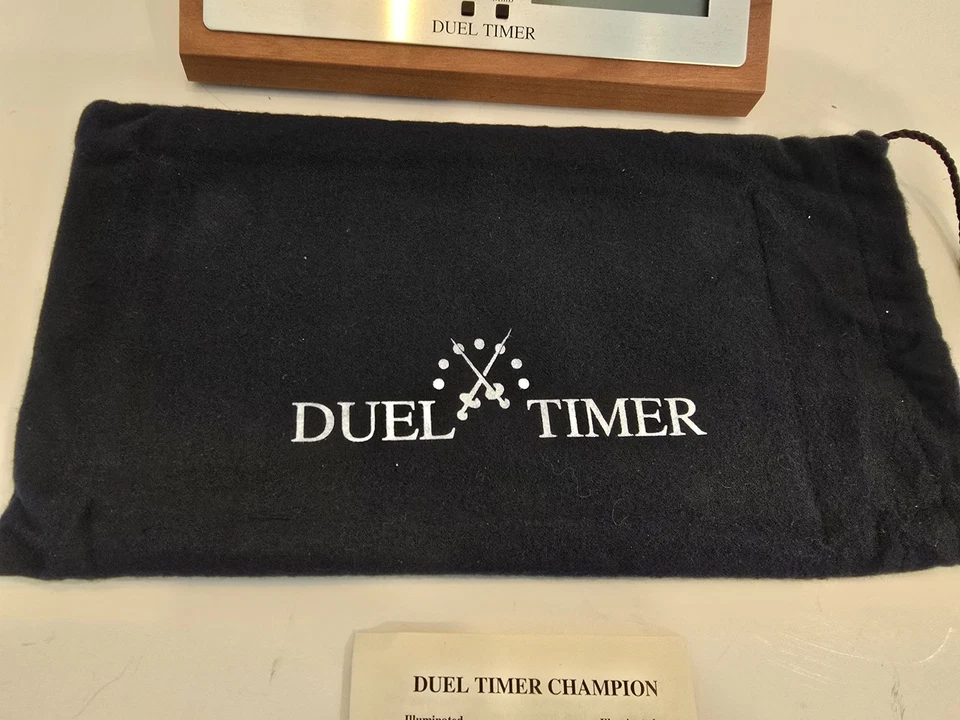 Temporizador de Duelo Temporizador Campeón Torneo Ajedrez Madera de Nogal Foto 3 de 4