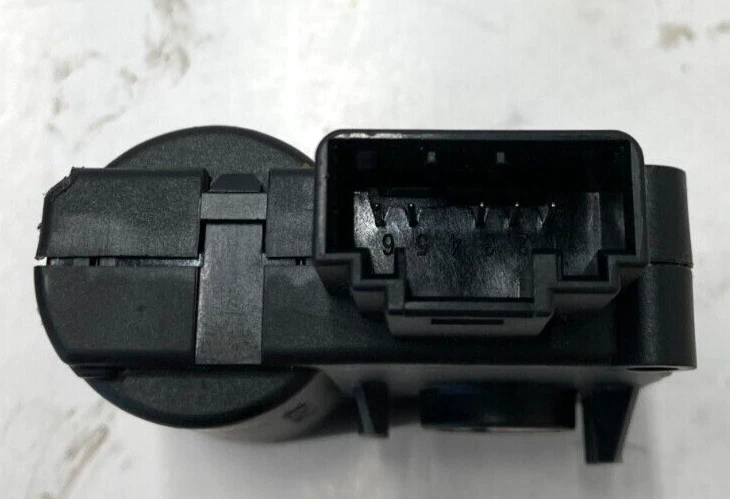 05-11 Audi A6 Quattro HVAC mezcla aire aleta puerta actuador motor Bosch OEM Foto 4 de 4