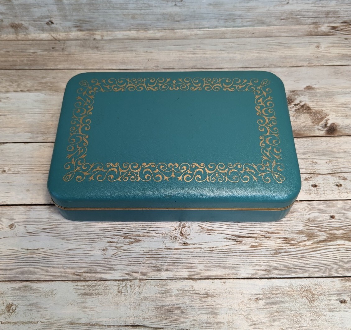 Vintage 1960s Farrington Jewelry Box Genuine Texol Green W/ Pink Lining