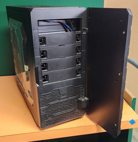 Apevia X-Cruiser3 Mid-Tower ATX Gaming PC Tower Case (Blue) - Picture 6 of 7