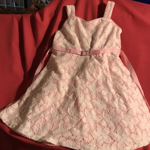 YOUNGLAND PINK AND WHITE LACE DRESS 4T Preowned