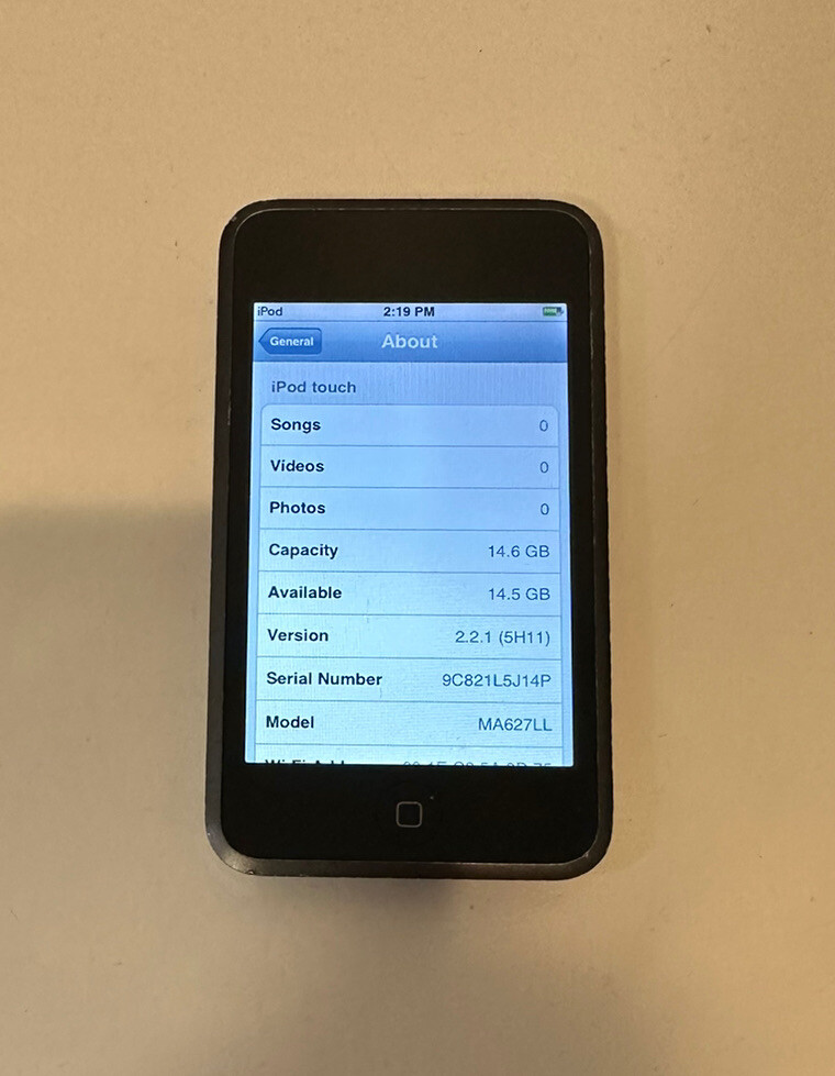 Apple iPod Touch 1st Generation Black (16 GB) Read Description