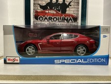 1:18 MAISTO PORSCHE PANAMERA TURBO