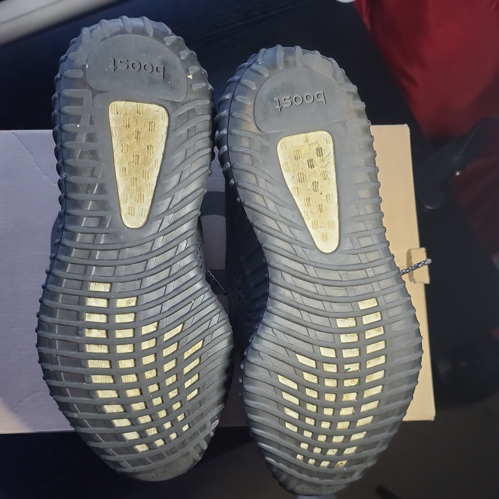 Adidas Yeezy Boost 350 V2 Black (Non-Reflective) Size 9 thumbnail 5