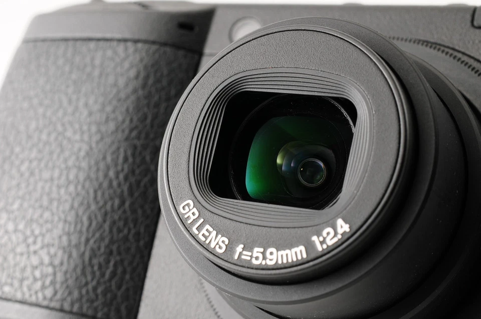 [Casi COMO NUEVA] Cámara digital compacta negra RICOH GR DIGITAL II 10,1 MP de Japón Foto 3 de 4