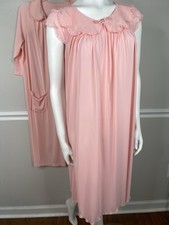 Vtg Shadowline Nigjtgown Robe Peignoir 2 PC Set Nylon Pink USA Sz medium