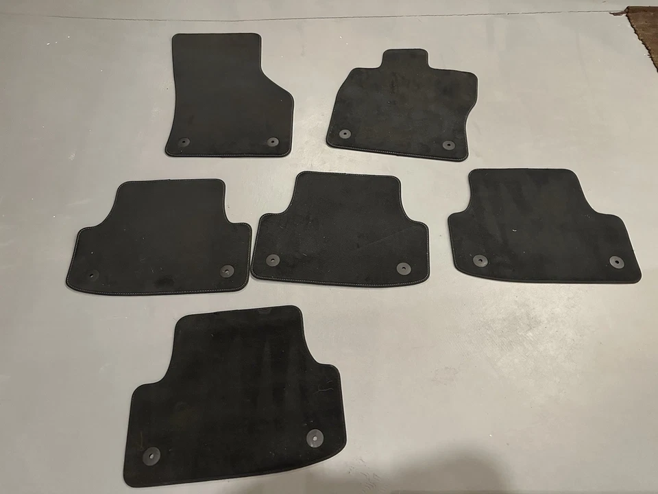 Juego de 6 alfombrillas coche Audi sin usar para Audi A3 A4 (2015) Foto 2 de 2