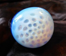 Glass pipe, ghost honeycomb on cobalt blue pipe. Good thickness and made in USA!