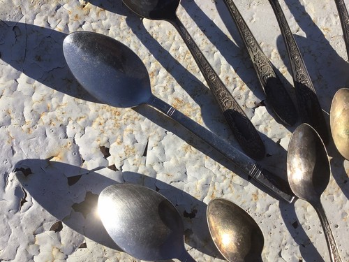 Menge 10 Stück Vintage Edelstahl & Silber Teller Löffel Suppe & Tisch Monarch Et. - Bild 6 von 8