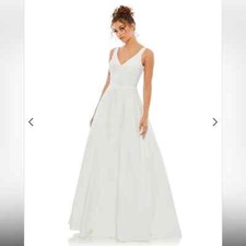 Ieena By Mac Duggal 48924 Classic Sleeveless A-Line Gown Pockets, Size 6, NWT