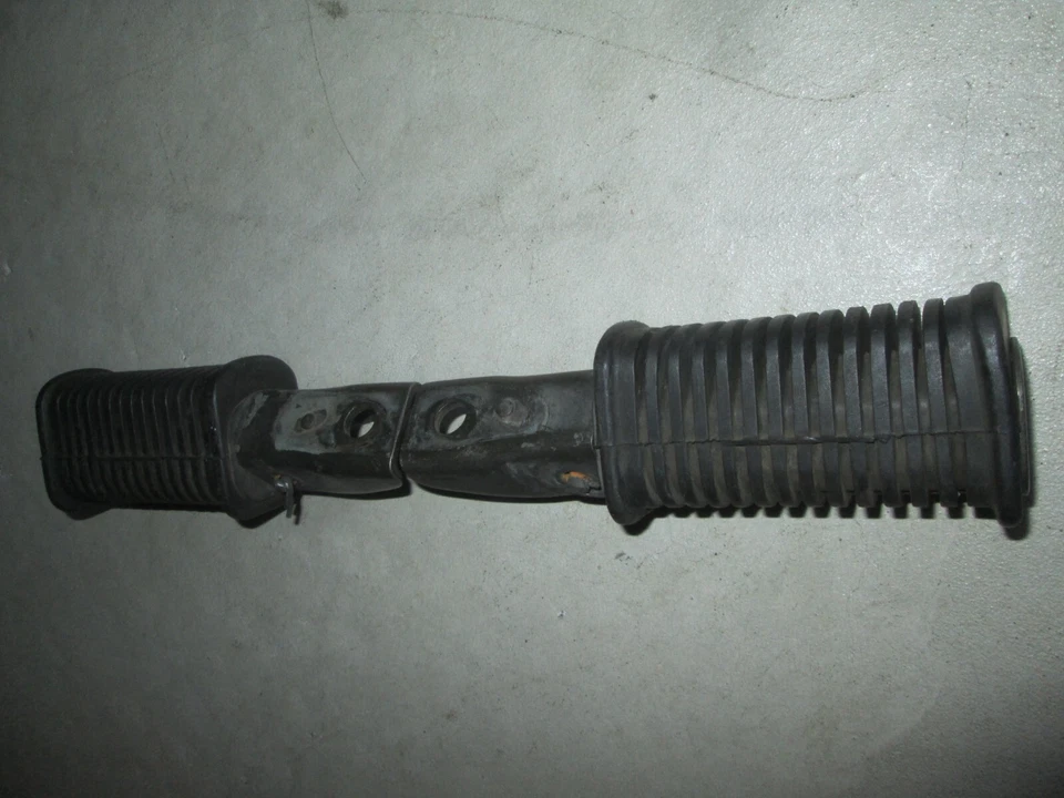 Apoio para os pés traseiro SUZUKI 1981 - 1982 GS650G GS550M KATANA 43600-34300 43700-34300 - Imagem 4 de 4