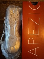 Capezio Ava Pointe Shoes Size 8 medium