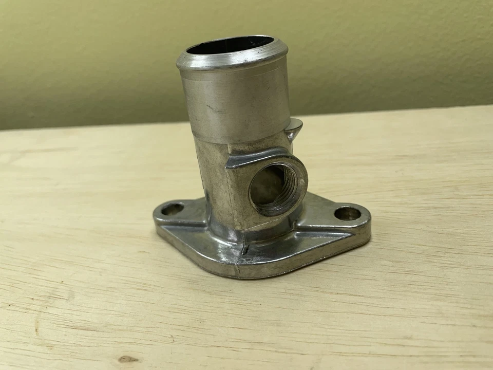 Genuine GM Engine Coolant Water Outlet 90-97 C G K Series Trucks 10183720 NOS - Изображение 2 из 4