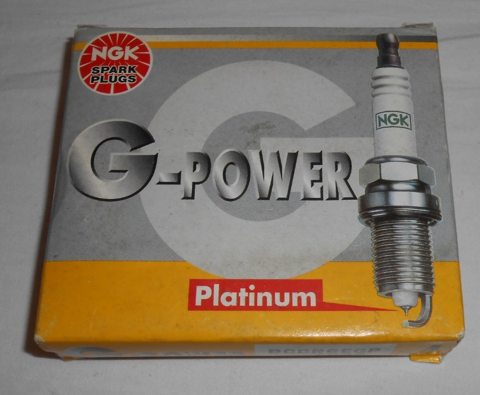 New Set of 4 Genuine NGK G-Power Platinum Spark Plug BCPR6EGP / 7088 NEW