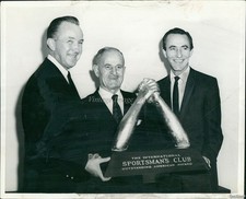 1966 Photo Jimmy Jenni Newspaperman Given Intl Sportsman Club Award Sports 8X10