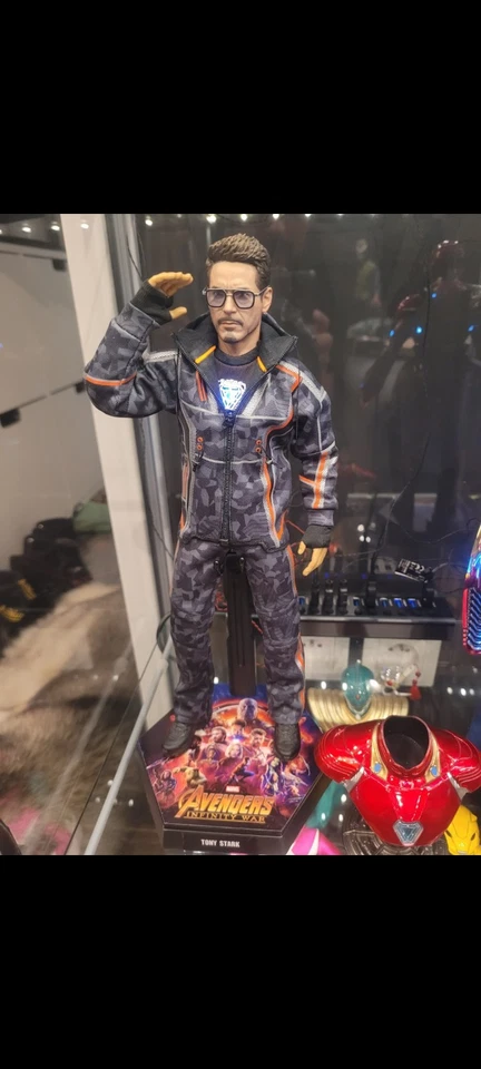 Custom Tony Stark Iron Man Avengers Infinity War for Hot Toys 1/6 NO HEADSCULPT - Photo 2/3