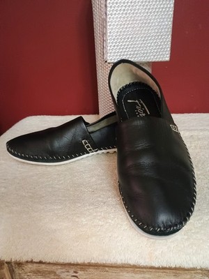 Isabella Fiore Shoes Flats Black Size 8.5