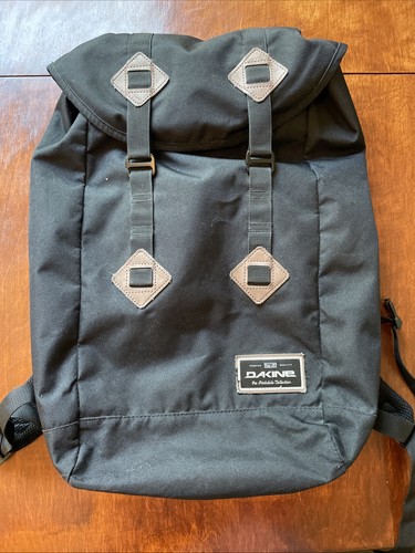 Dakine Trek 26L  Black Backpack Hiking