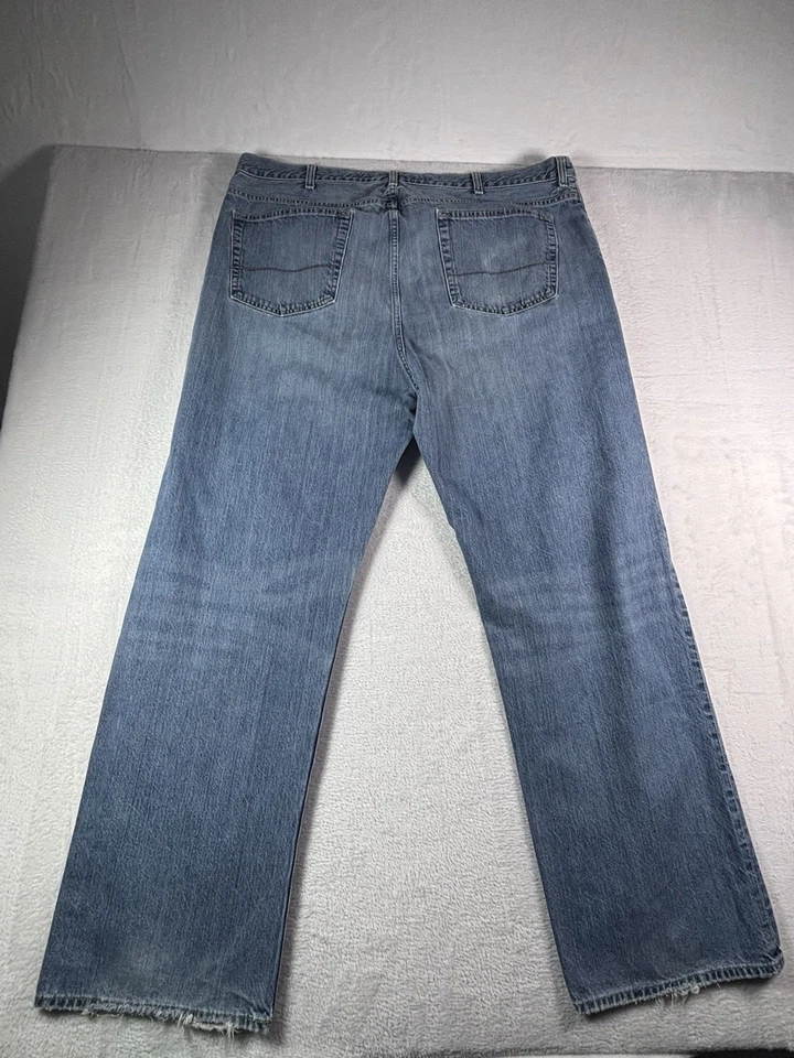 Vintage DANIEL CREMIEUX Men's Jeans Size 42x32 Light Wash Men's Denim Jeans - Image 2 of 4