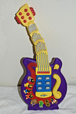 VINTAGE Spin Master 2004 The Wiggles singing dancing GUITAR tested WORKS EUC