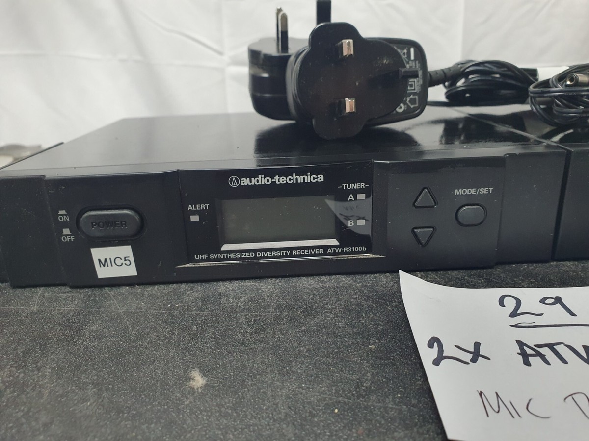 audio-technica ATW-R3100b+ ATW-T310bのラックマウント2台セット① audio-technica ATW-R3100b+ ATW-T310bのラックマウント2台セット①