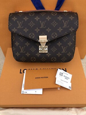 pochette metis australia