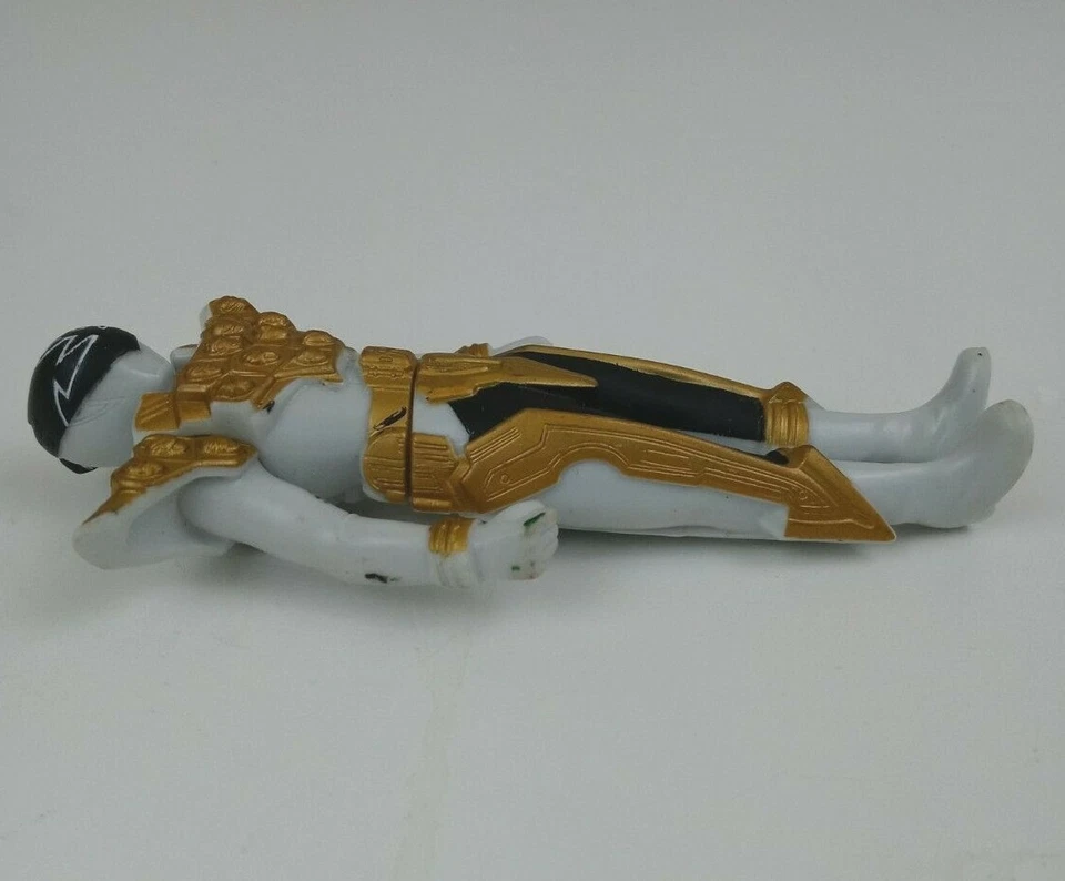 Figura Bandai Kaizoku Sentai Gokaiger Gokai Silver Gold Mode Power Rangers 5,5" Foto 2 de 4