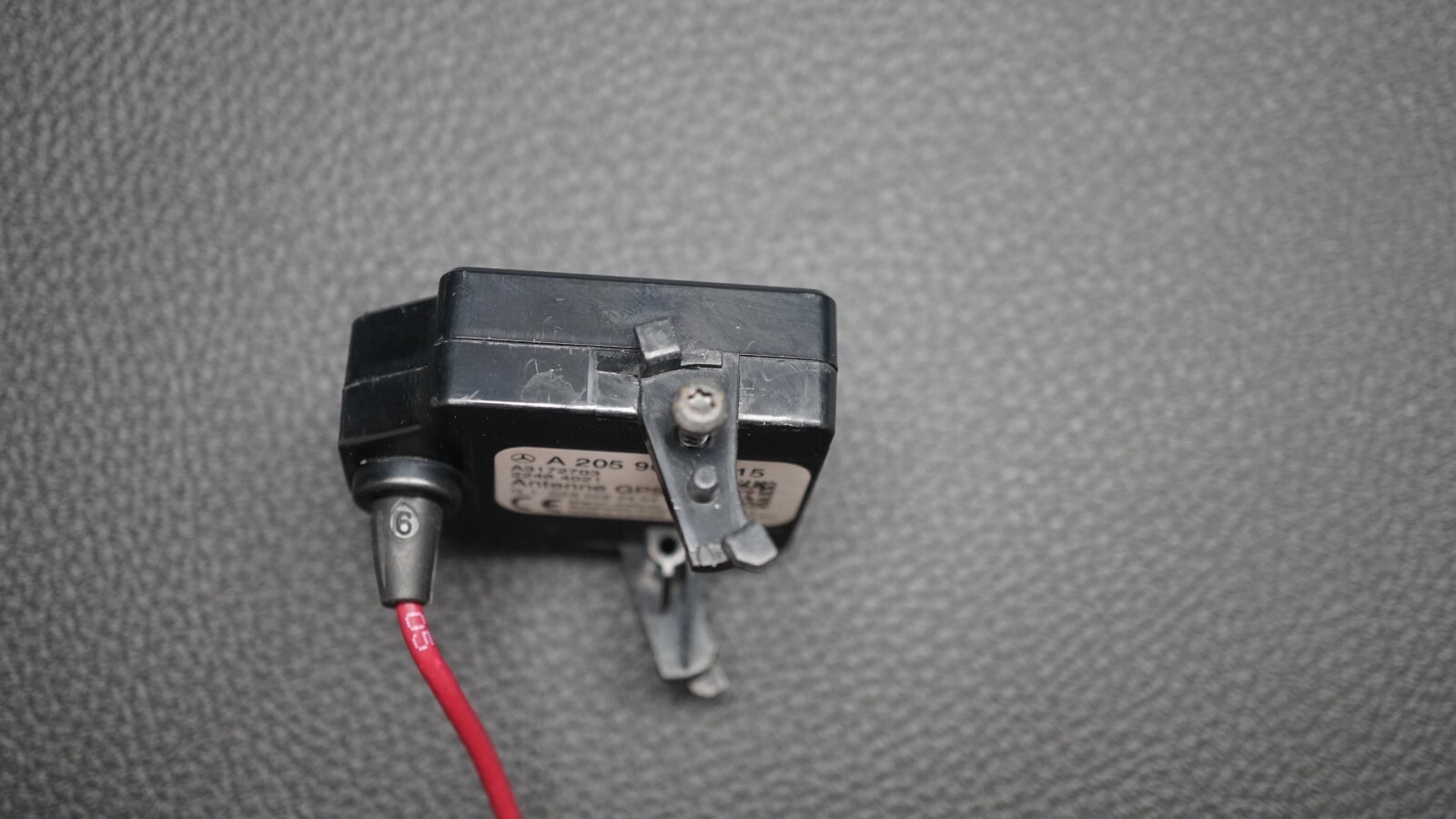 GENUINE MERCEDES BENZ W205 W253 X253 W213 WING MIRROR GPS ANTENNA