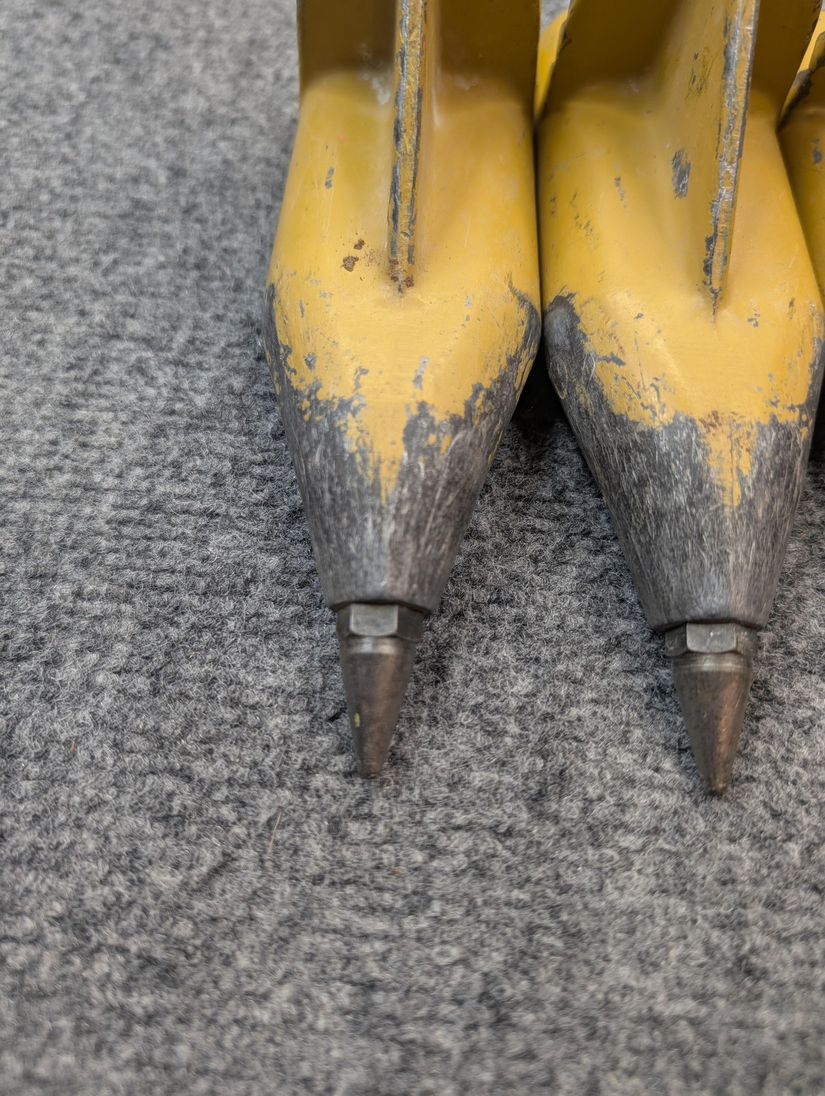 Set 3 Heavy Duty Yellow Steel Ground Spikes Anchors Replacement Parts Hardware