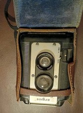 Vintage Argus 75 Seventy-Five Twin Lens Reflex Camera With Case
