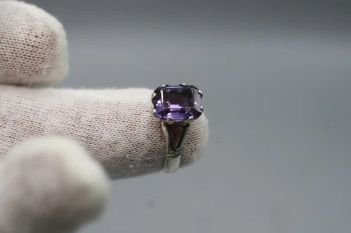 Vintage Alexandrite?  Color Changing Ring Sterling Silver Size 7