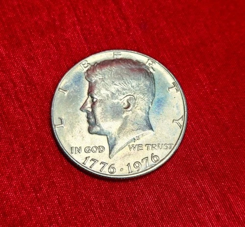 1776-1976 Kennedy Bicentennial Half Dollar - AU