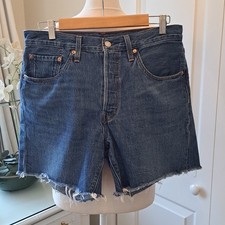 Levi's Womens 501 Premium Classic 5.5" Cut-Off Jean Shorts Med Wash Raw Hem S-30