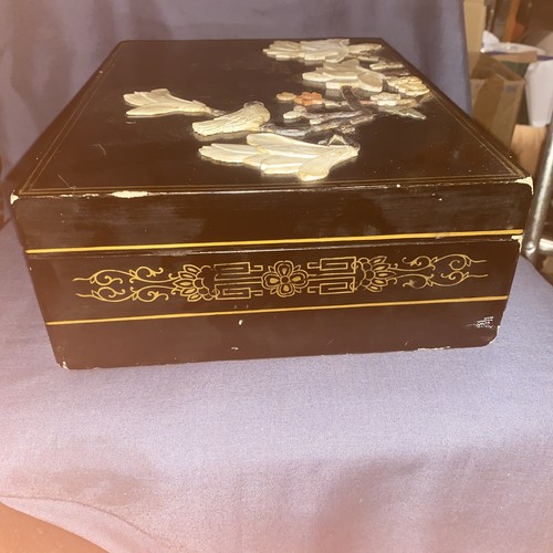 Antique Chinese Black Lacquered Jewellery Box, Overlaid, Jade/Soapstone, Floral. - Picture 10 of 11