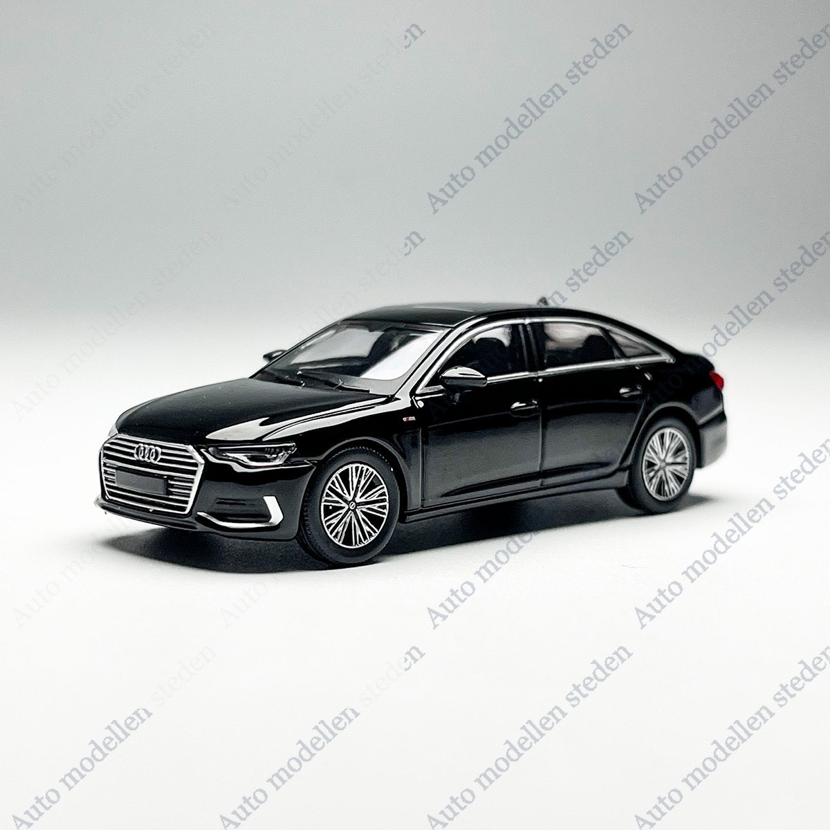 1:64 Scale A6 C8 Black Sedan Diecast Alloy Model – Collection