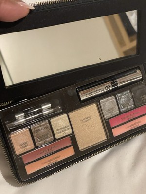 Dior Holiday Couture Holiday Palette Collection 24 All In One 6T04