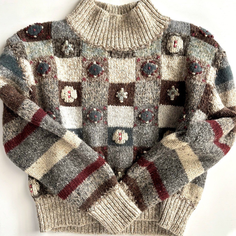 Vintage Cottage Rosette Patchwork Y2K Handknit Gr… - image 3