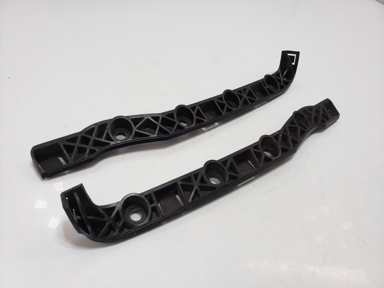 ✅ 2010-2014 OEM Rolls-Royce Ghost RR4 Rear Left Right Bumper Guide Bracket
