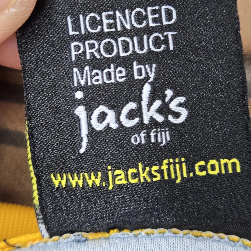 Camiseta masculina Jacks of Fiji estampa gráfica amarela manga curta gola redonda pulôver - Imagem 3 de 4