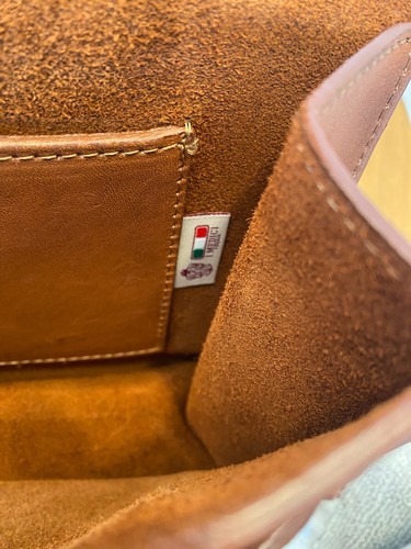 NEW w TAGS I Medici Firenze Italian Leather Letter Handbag in Honey - Picture 17 of 19