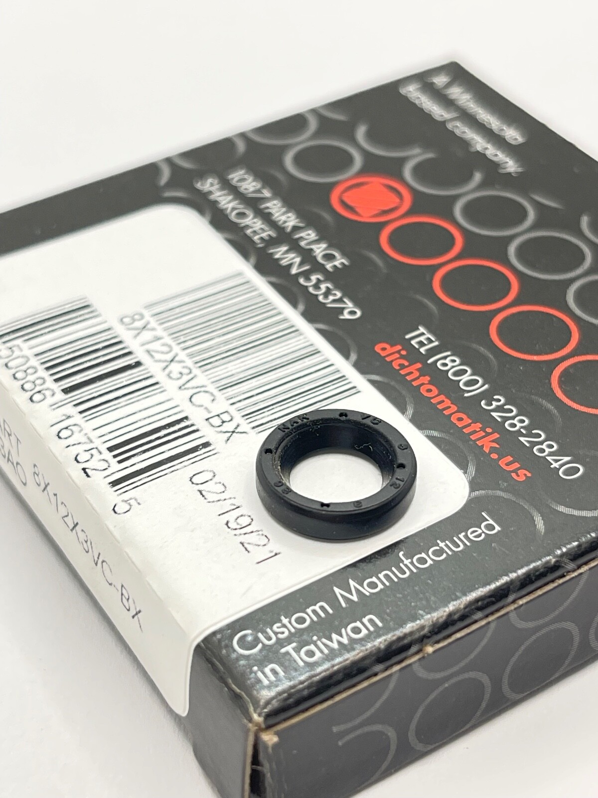 TCM 8X12X3VC-BX  DICHTOMATIK Rotary Shaft Seal BOXED BY LIBERT SEALS INC.