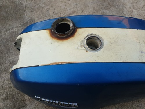 Triumph T140 T 140 TR6 etc 750 Fuel Tank - Picture 3 of 17