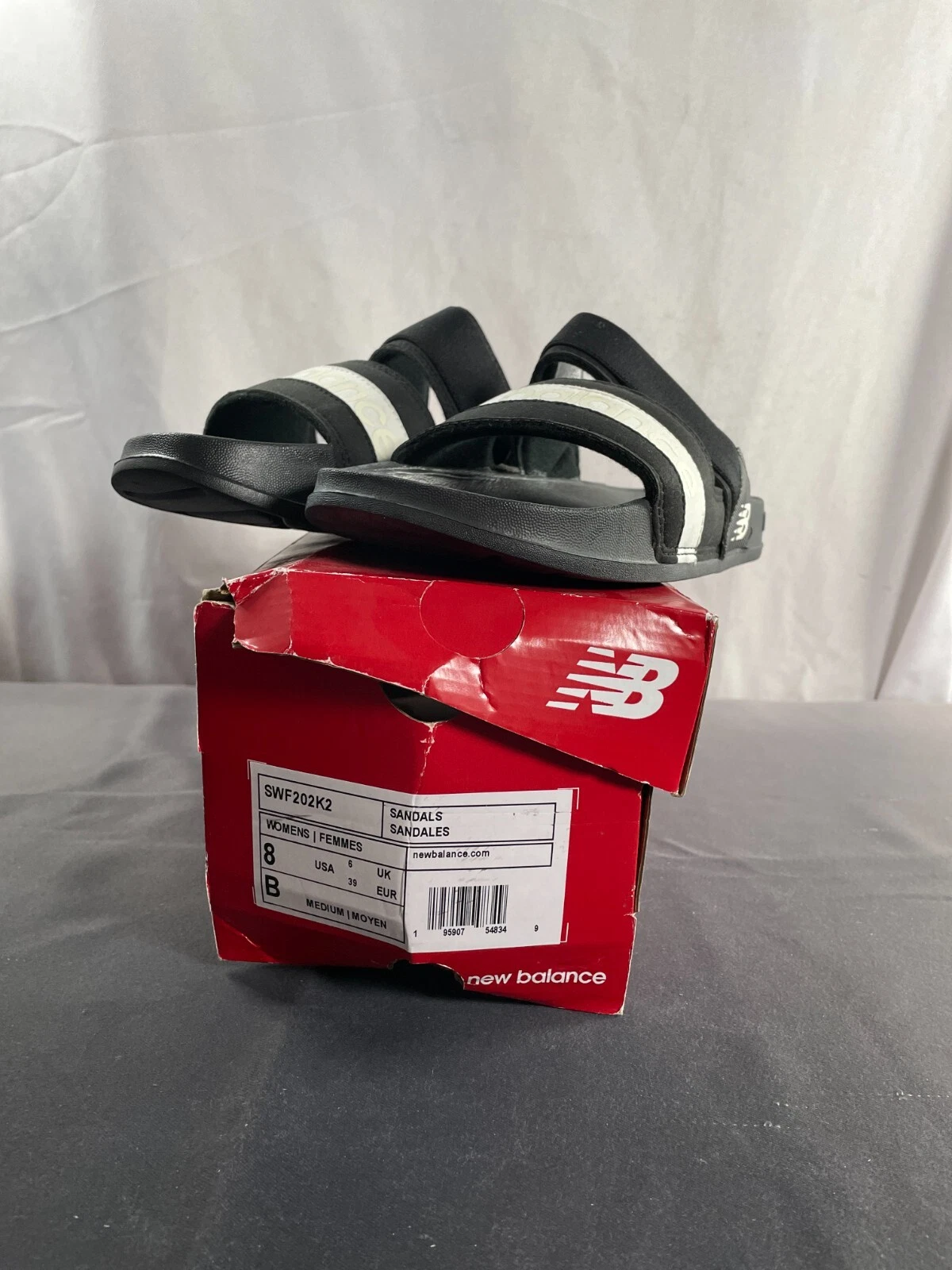 New Balance 202 V2 SWF202K2 sandali donna nero bianco slip on slide taglia 8 B