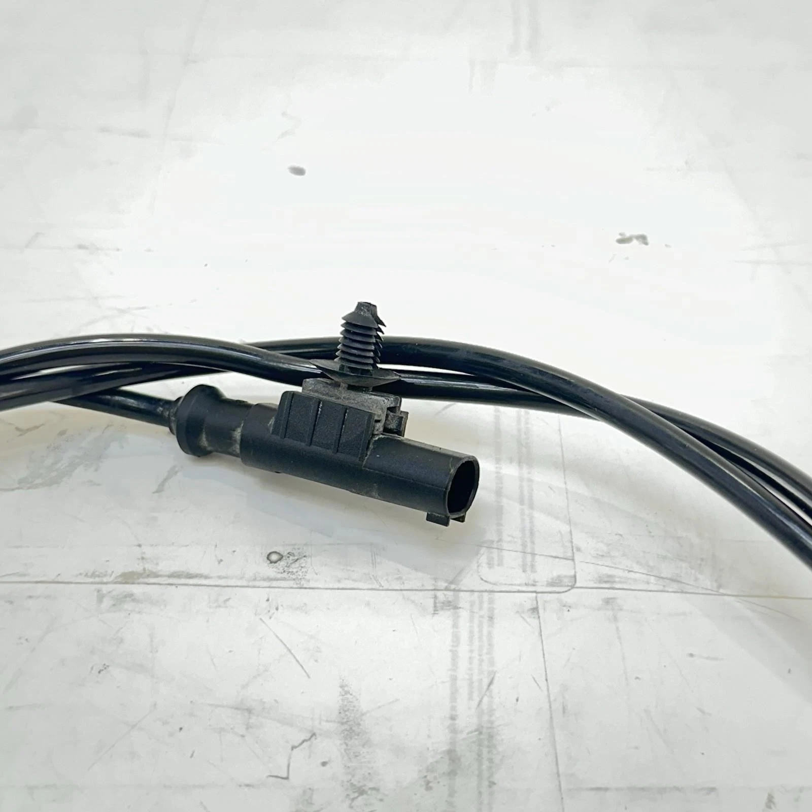 2016 - 2019 DUCATI 959 PANIGALE REAR ABS SPEED SENSOR BRAKE WIRE SWITCH STOCK