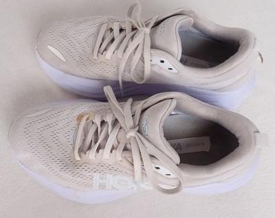 Hoka One One Bondi 8 Womens White Running Shoes (1127952 WWH  display picture 1
