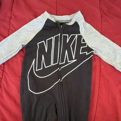 Nike Black/Gray Logo Long Sleeve Zip-Up Coverall One-Piece 3M