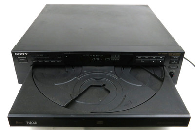 Sony 5 Disc Wechsler CD-Player Model CDP-C535 Vintage 90's No remote - Defect