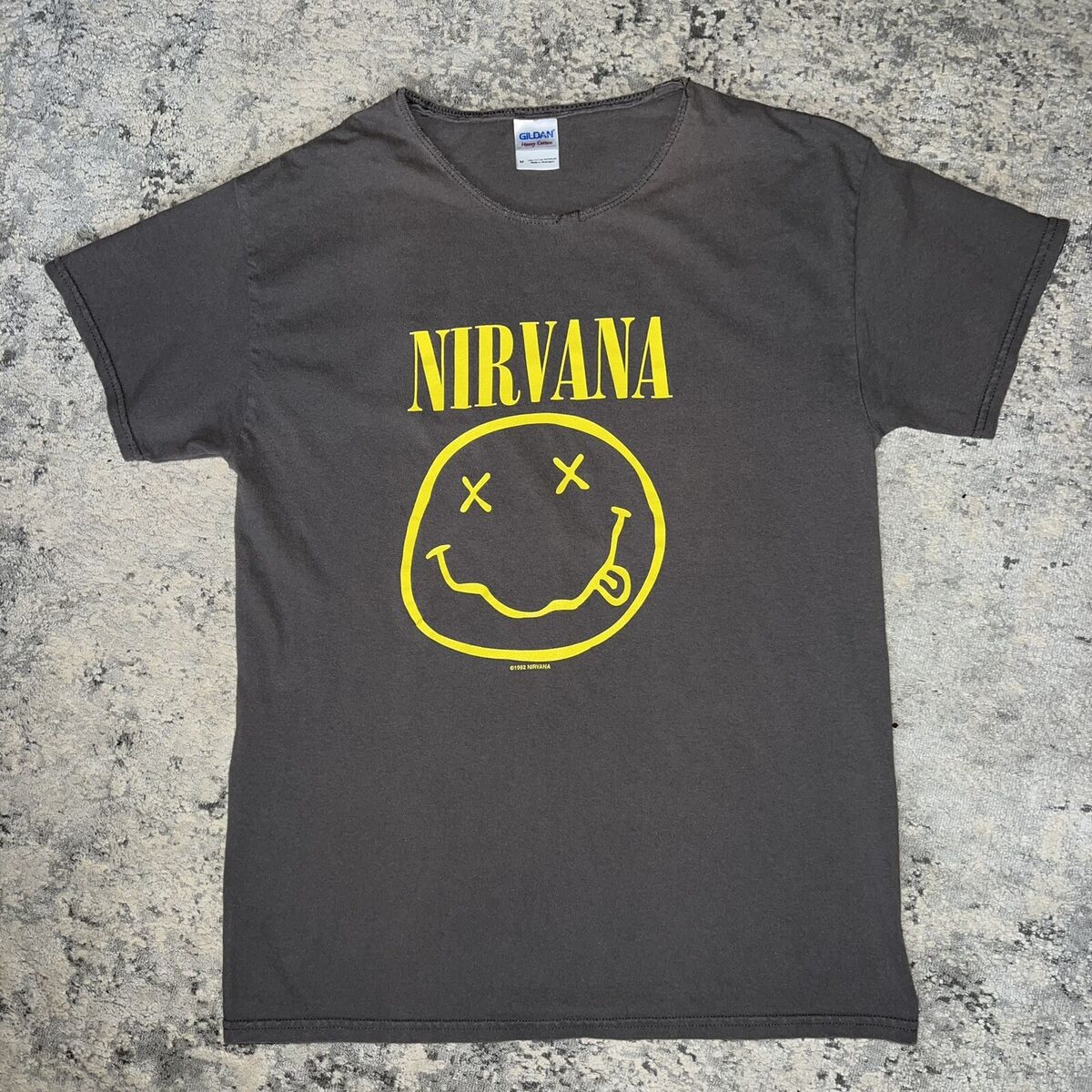 Nirvana Vintage T-Shirt 1992 Band Tee Gray Medium Gildan Nirvana Vintage T-Shirt 1992 Band Tee Gray Medium Gildan