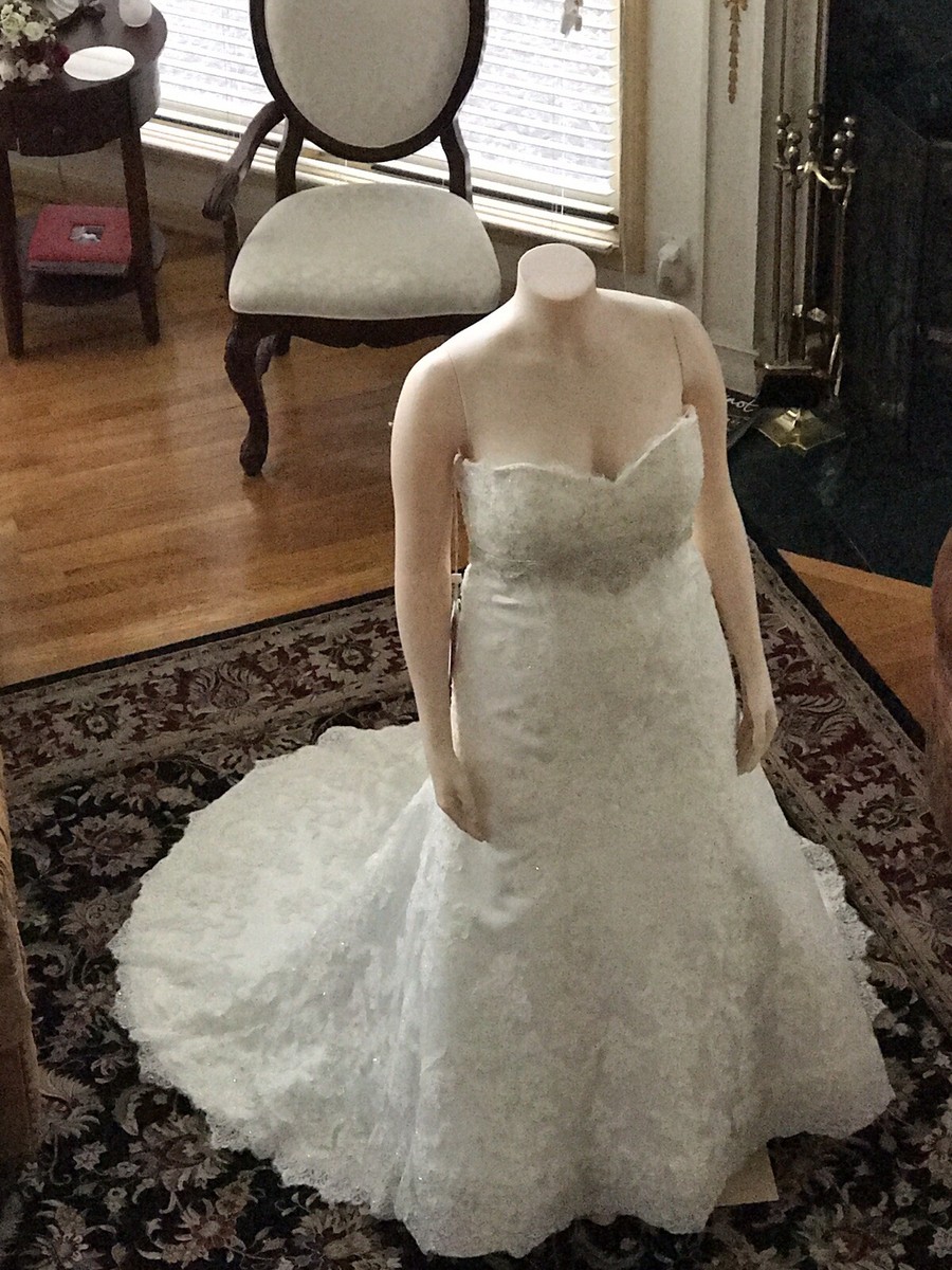Casablanca Wedding Dress Size 20 Sample Gown. Ivory | eBay